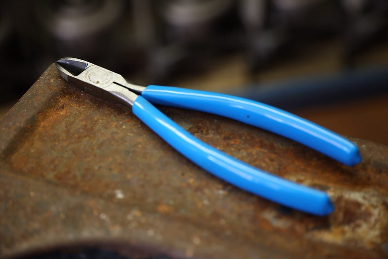 Channellock 728 7.5-Inch Diagonal Side Cutter Long Reach Plier - Image 2